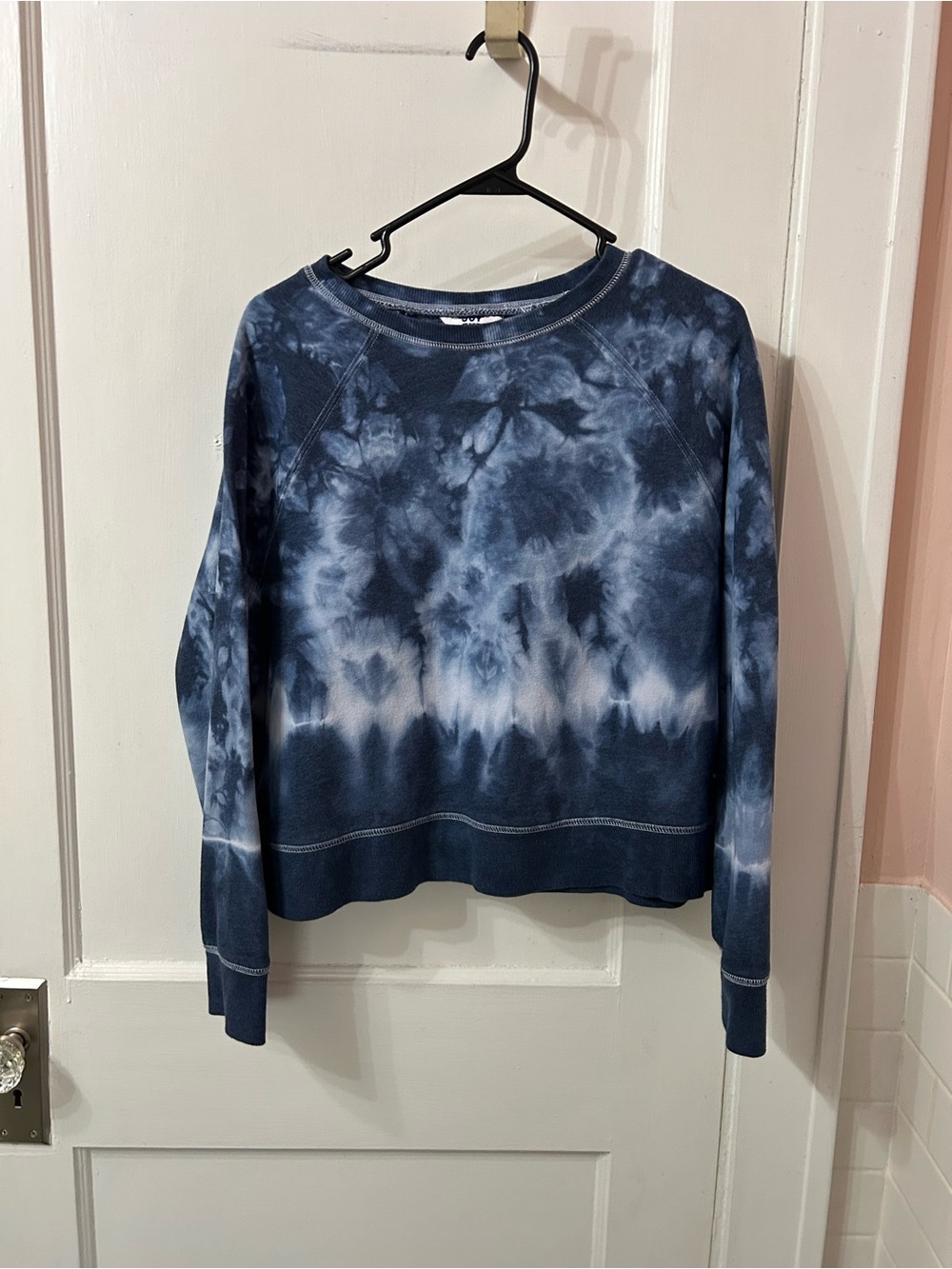 JoyLab Navy and White Tie-Dye Pullover Sweatshirt